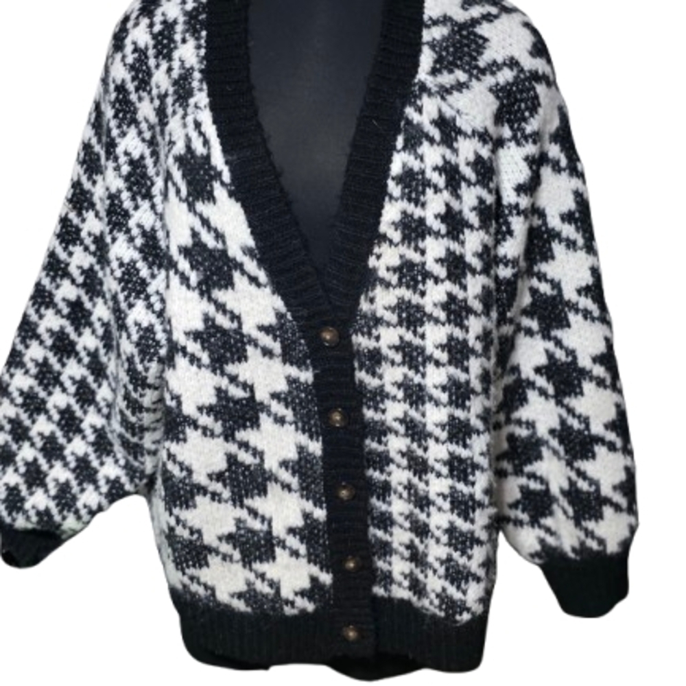 Torrid Black White Houndstooth Cardigan Sz 3 NWOT image 3